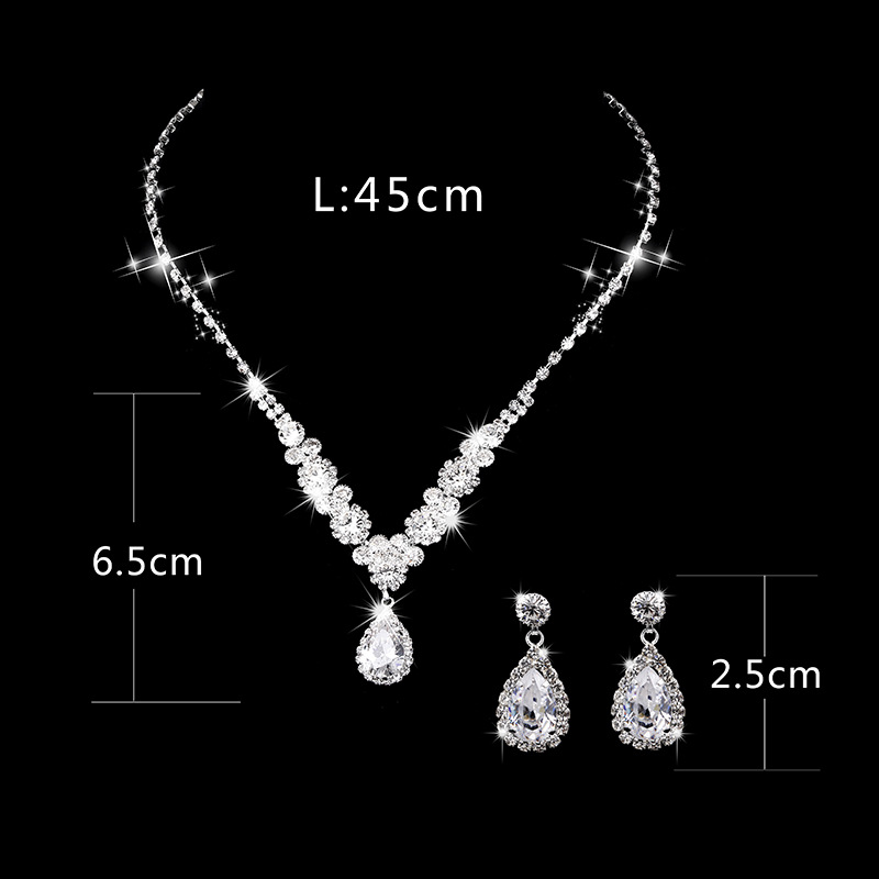 Elegant Silver-Tone Teardrop Crystal Jewelry Set – Necklace & Earrings