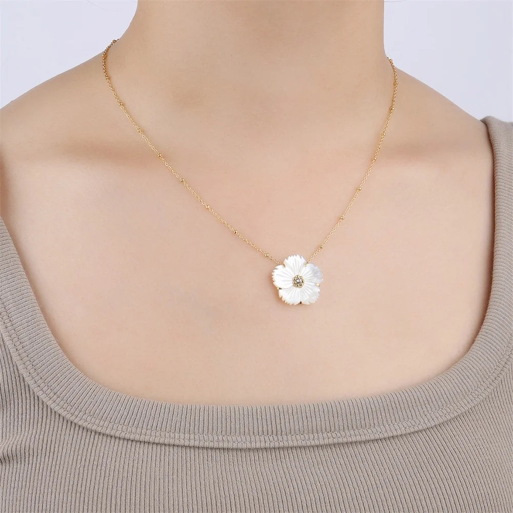 Euqifah Presents Elegant Shell Flower Pendant Necklace For Women