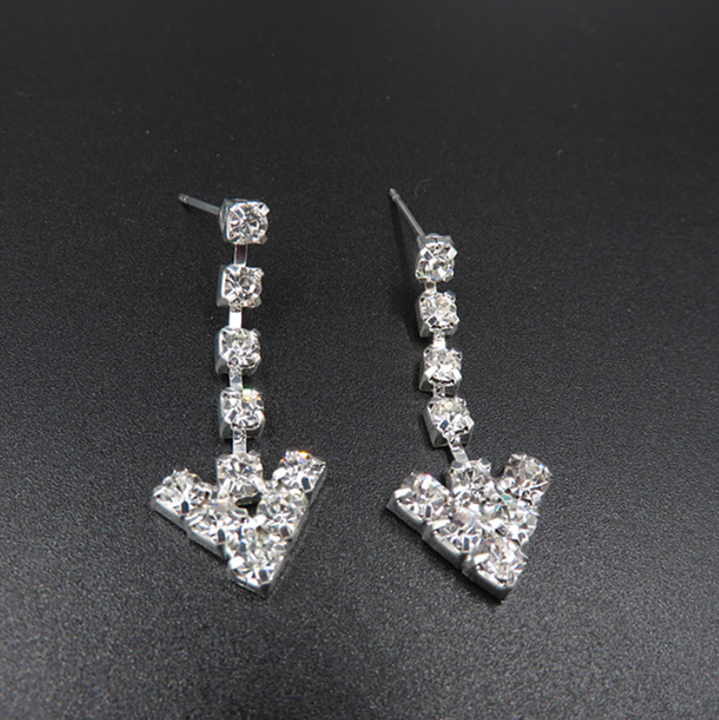 V-Shaped Diamond Set