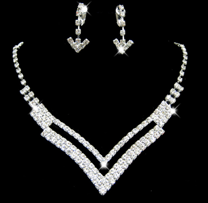 V-Shaped Diamond Set