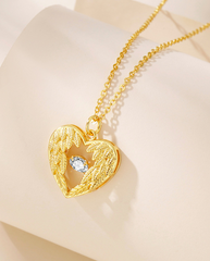 Elegant Gold-Plated Heart Pendant Necklace with Sparkling Zircon