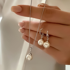 Elegant Pearl Pendant Necklace & Earrings Set – Timeless Sophistication