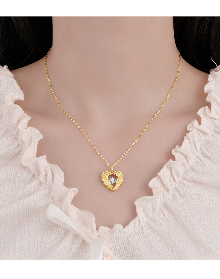 Elegant Gold-Plated Heart Pendant Necklace with Sparkling Zircon