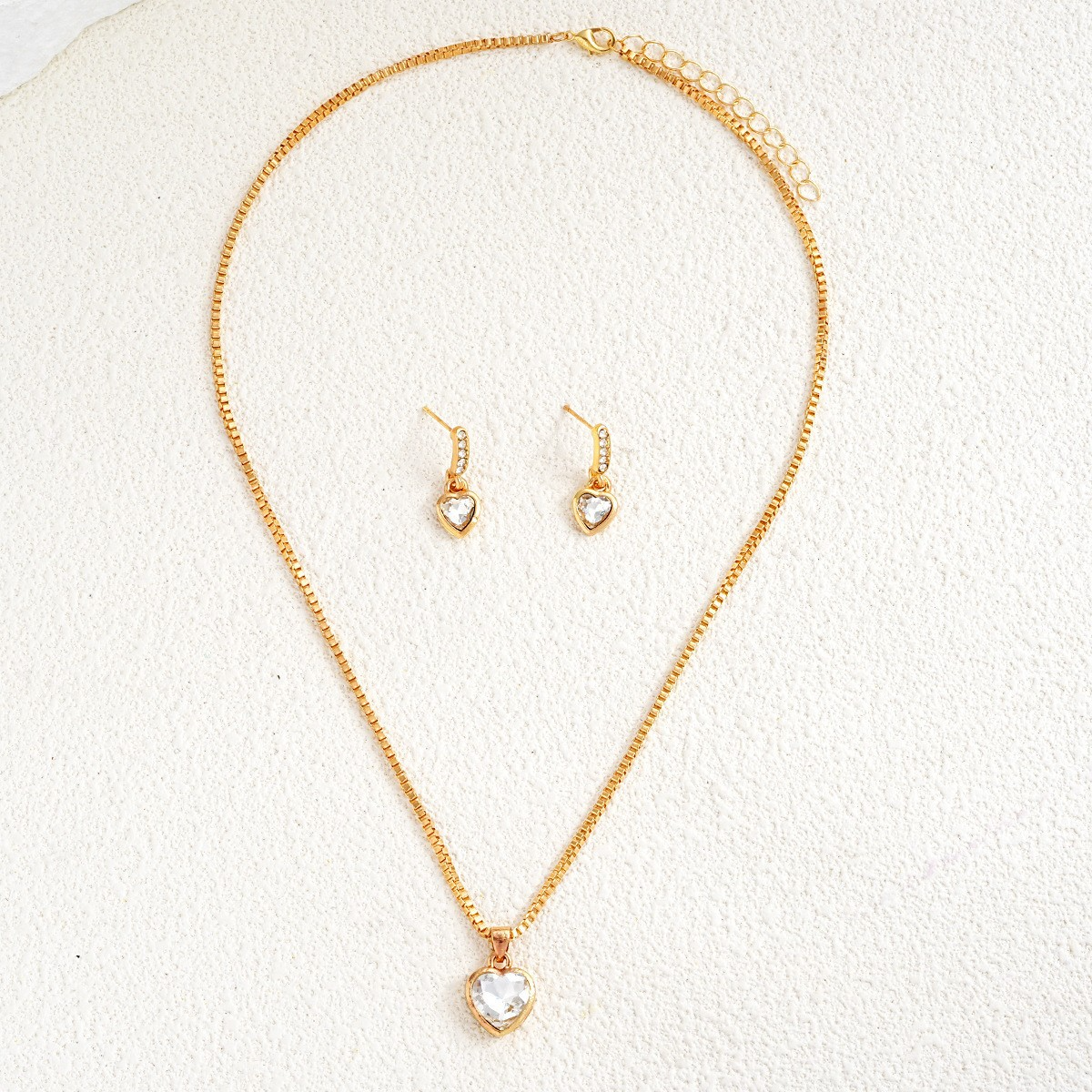 Gold-Plated Heart Crystal Pendant & Earrings Set – Timeless Elegance